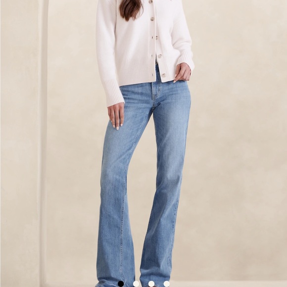Banana republic flare jeans size 28, inseam 32 - Picture 1 of 9